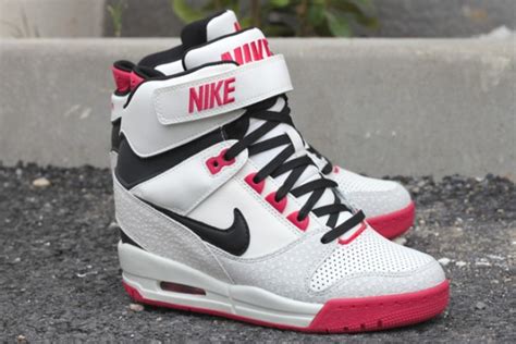 nike air revolution sky hi|air revolution sky hi dunk.